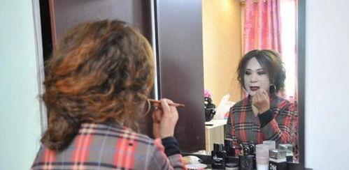 红大爷男扮女装视频无删减,一场跨越性别的时尚演绎